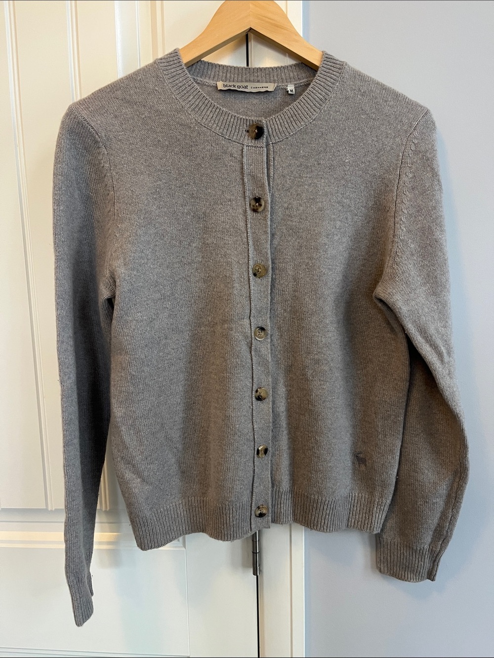 Black Goat 100% Cashmere Worsted Crew Neck Cardigan Sweater Grey M